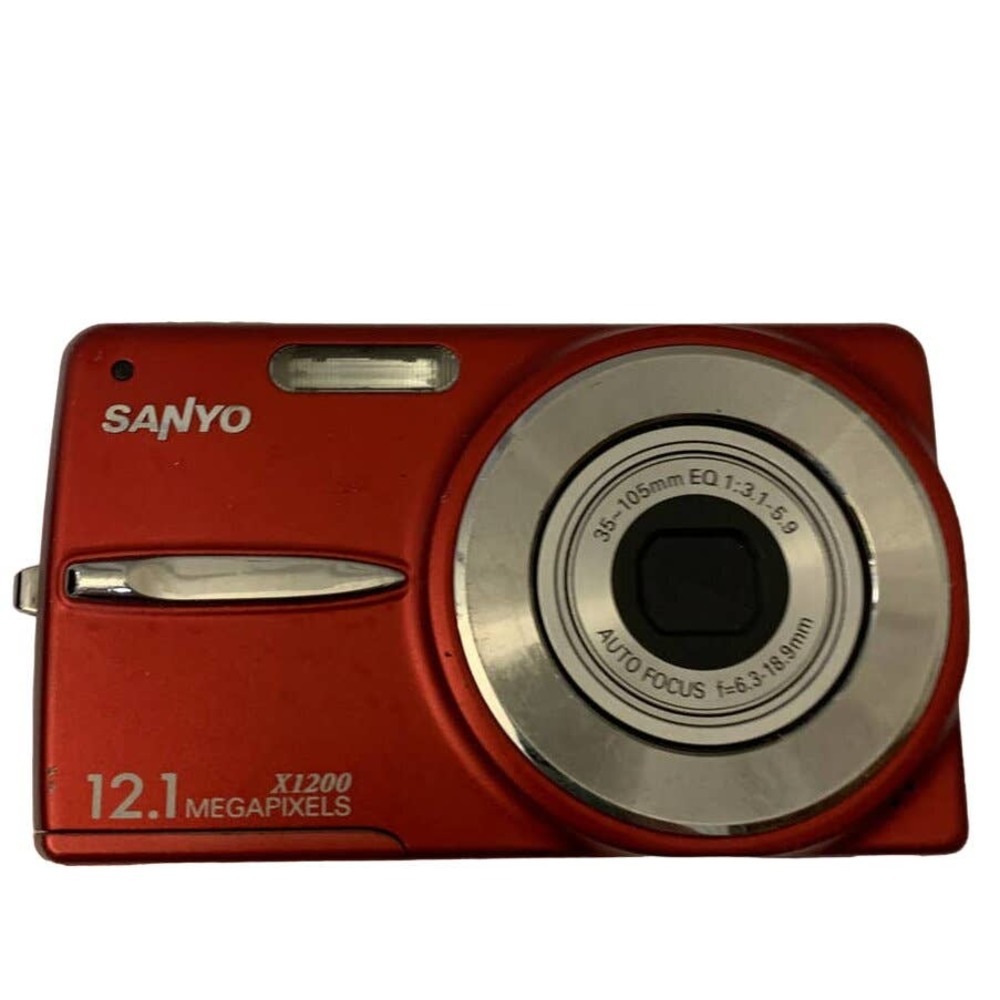 SANYO 35-105mm EQ 1:3.1-5.9 Auto Focus f=6.3-18.9mm VPC-X1200 Red Digital Camera